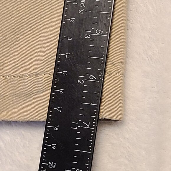 Eddie Bauer Women's Khaki Shorts Size 14 Chino Bermuda - Picture 11 of 11